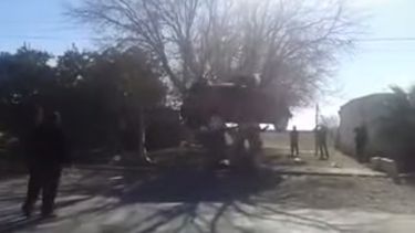 ¿Cómo pudo un auto volar tan alto?