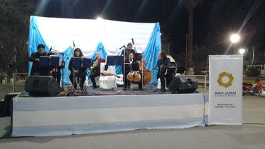 La Orquesta de Cámara Opus 7 deleitó a los vallistos