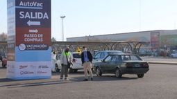 Atención: por el Zonda suspenden la vacunación en los AutoVac