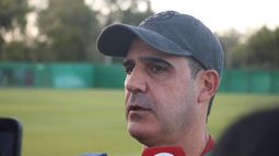 Perfil bajo y gran apuesta a la cantera: las cinco mejores frases de Martos, el nuevo entrenador de este verdinegro en construcción Perfil bajo y gran apuesta a la cantera: las cinco mejores frases de Martos, el nuevo entrenador de este verdinegro en construcción