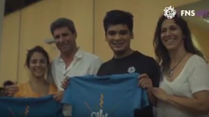 Uñac presenció un ensayo del espectáculo final de la FNS y dejó un mensaje de aliento