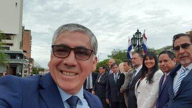 Al frente, Enrique Delgado. Al frente, Enrique Delgado.