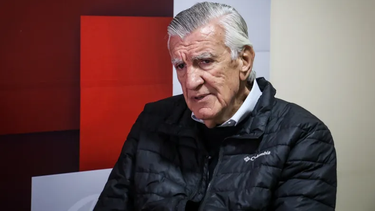 José Luis Gioja fue internado en Buenos Aires