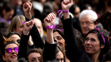 Es un retroceso enorme, la reacción en San Juan a la eliminación de los programas destinados a mujeres y diversidad