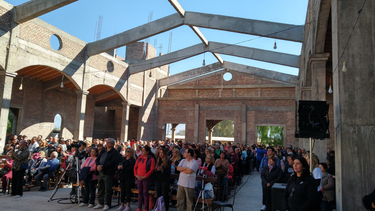 La obra de la nueva iglesia de San Expedito sigue gracias a la ayuda de todos sus devotos.