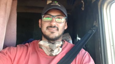 La estigmatización de los trabajadores silenciosos: el crudo relato de dos camioneros sanjuaninos La estigmatización de los trabajadores silenciosos: el crudo relato de dos camioneros sanjuaninos