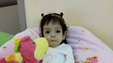 Tras 10 meses de lucha, la niña que fue viral será operada en Buenos Aires