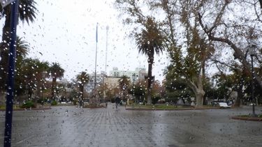 Basta de cháchara: finalmente llegó la lluvia a San Juan