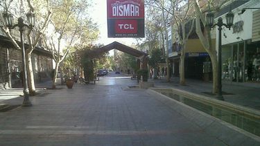 Día del Empleado de Comercio: no abrió nadie