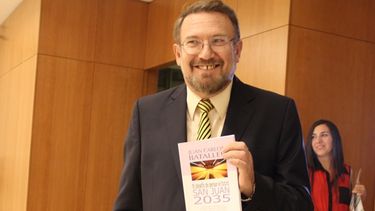 De La Ventana al Senado: importante galardón para Juan Carlos Bataller