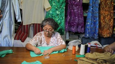 Color y brillo en el vestuario de la noche final de la Fiesta Nacional del Sol