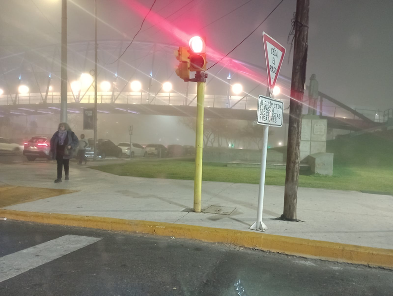 La neblina marcó el inicio de la jornada este viernes, en el Gran San Juan y alrededores.&nbsp;
