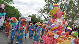 Mirá las postales del desfile de carruajes infantiles con 23 escuelas