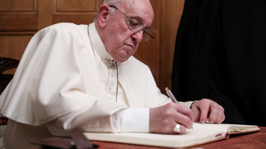 El texto inédito del papa Francisco sobre la muerte: No es el fin de todo