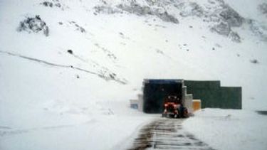Volvieron a cerrar el túnel internacional