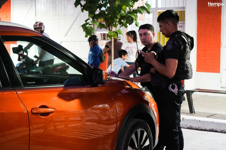 En el lugar trabajaron los policías de la Motorizada y la Comisaría 5ta de Santa Lucía.