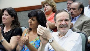 Mendoza: “Este libro tiene una mirada diferente, es vivencial”