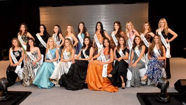 Las candidatas a Reina del Sol en el Teatro del Bicentenario y en video