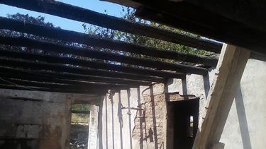 Una maestra pide ayuda para un alumno de Cochagual que se quedó sin nada