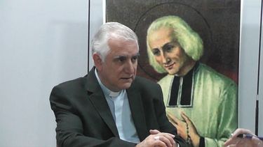 Lozano: Vengo aquí con la expectativa de escuchar y conocer