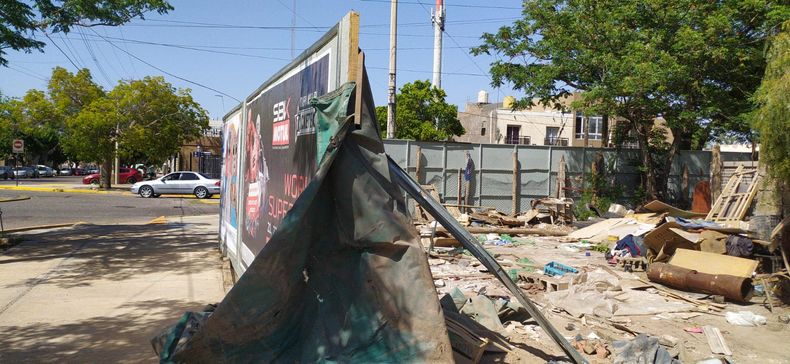 Así quedó el terreno recuperado por la Municipalidad de la Capital en zona vip.