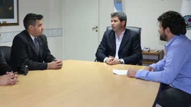 Uñac se reunió con jóvenes empresarios de San Juan