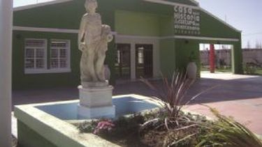 Con artesanos y platos dulces celebran por la mujer