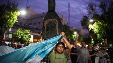 Cientos de artistas sanjuaninos protestaron contra la ley ómnibus de Javier Milei