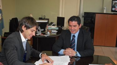 Por estar al día, reciben descuentos en pasajes de larga distancia