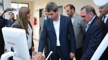 Cambio de vida en Sarmiento: inauguran red de agua y mejoras en hospital
