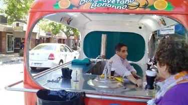 ¿Dónde están los carritos del tradicional jugo de naranja sanjuanino?