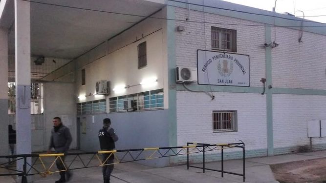 Por dos casos positivos en el Penal de Chimbas hubo que aislar decenas de internos