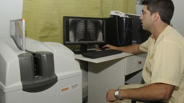 Inauguró el primer centro radiológico digital infantil