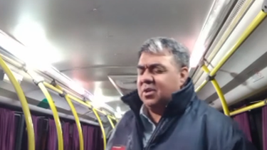 ¡Subite que canta Juanfra!: el colectivero sanjuanino que la rompe en TikTok