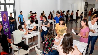 Los 400 artistas del espectáculo final de la FNS firmaron su contrato