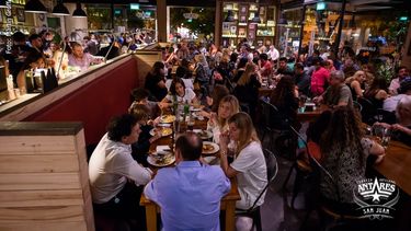 Sugerencia: ¡Cortá la semana con música en vivo en Antares!