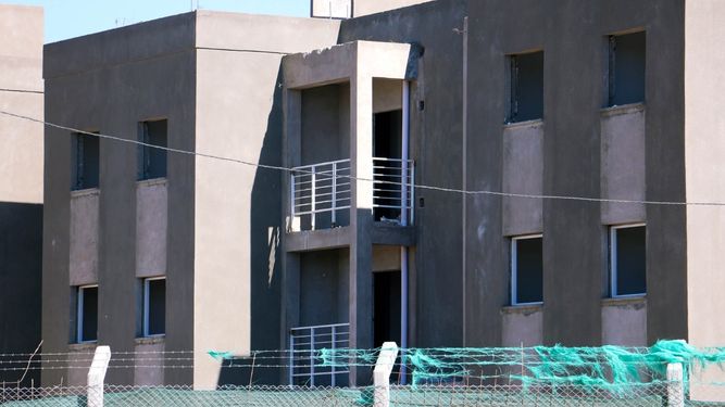 El barrio fantasma de zona vip ya no es fantasma: mirá cómo el IPV va terminándolo