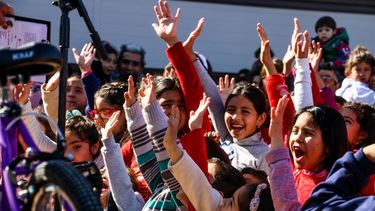 UPCN llenó el Hiper de risas en el Día del Niño