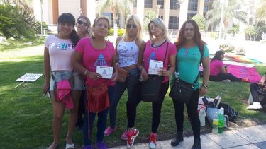 Las trans sanjuaninas reclamaron frente al Centro Cívico