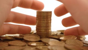 Escribe Lozano: El dinero, ¿Manda o sirve?