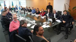 Por el reclamo de los fondos, Orrego estuvo presente en la cumbre de gobernadores y funcionarios del gobierno de Milei
