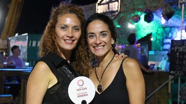 Buscate en la FNS: la noche tropical a pleno