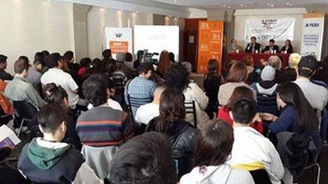 Charlas y muestras fotográficas por la Semana de la Juventud