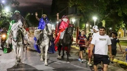 Reyes Magos solidarios: juntan golosinas en la Villa Obrera para la tradicional caravana que lleva más de 30 años