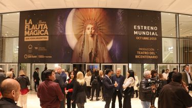 Mirá quienes no se perdieron el estreno mundial de “La Flauta Mágica”