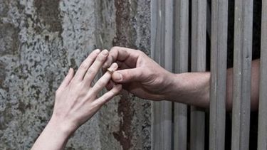 La familia del preso que se iba a casar se opone y parece que se canceló la fiesta