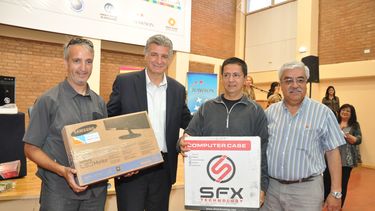 Lanzaron seminario sobre prevención de adicciones y entregaron kits deportivos