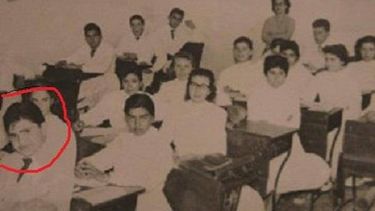 Quién es el famoso sanjuanino que sale en esta foto del recuerdo