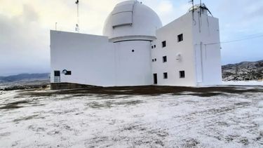 Imperdibles postales: el Casleo, de blanco, con su primera nevada del 2022