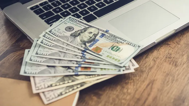 ¿Querés ganar en dólares y sin moverte de tu casa? Los mejores sitios que ofrecen trabajos remotos